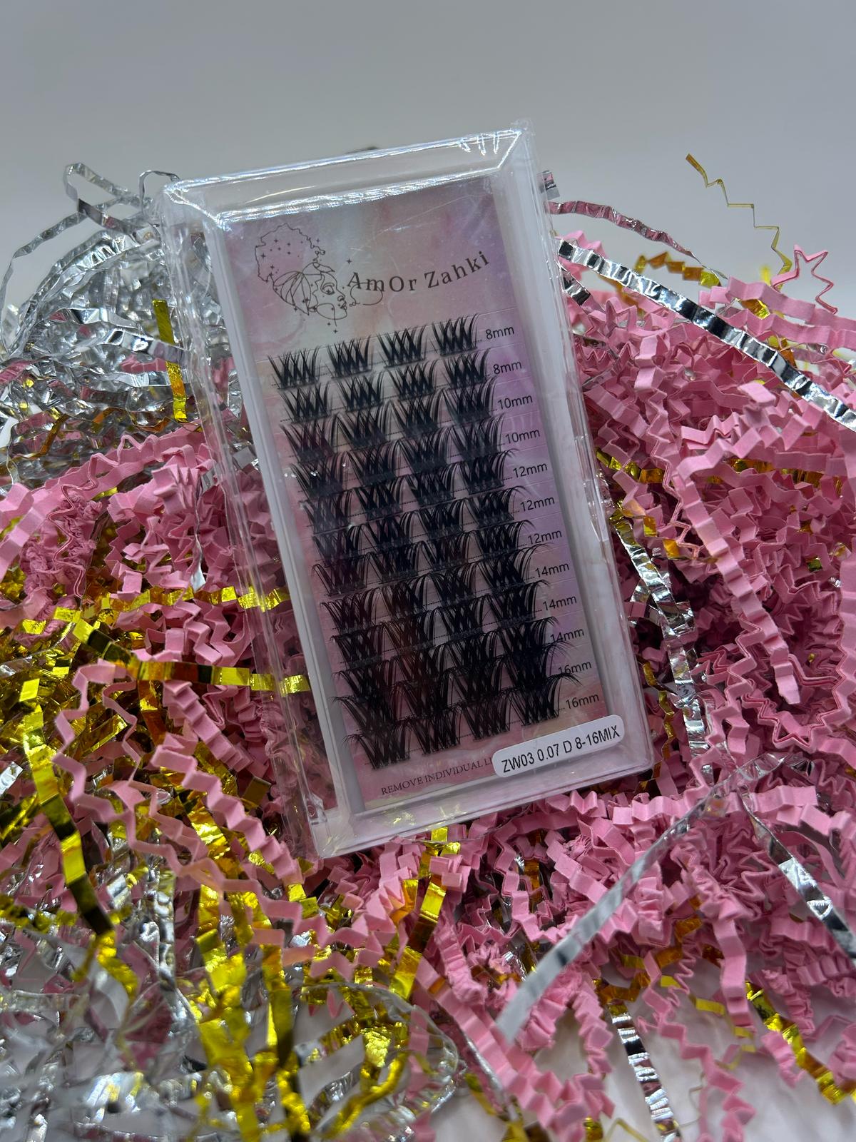 CLUSTER LASHES