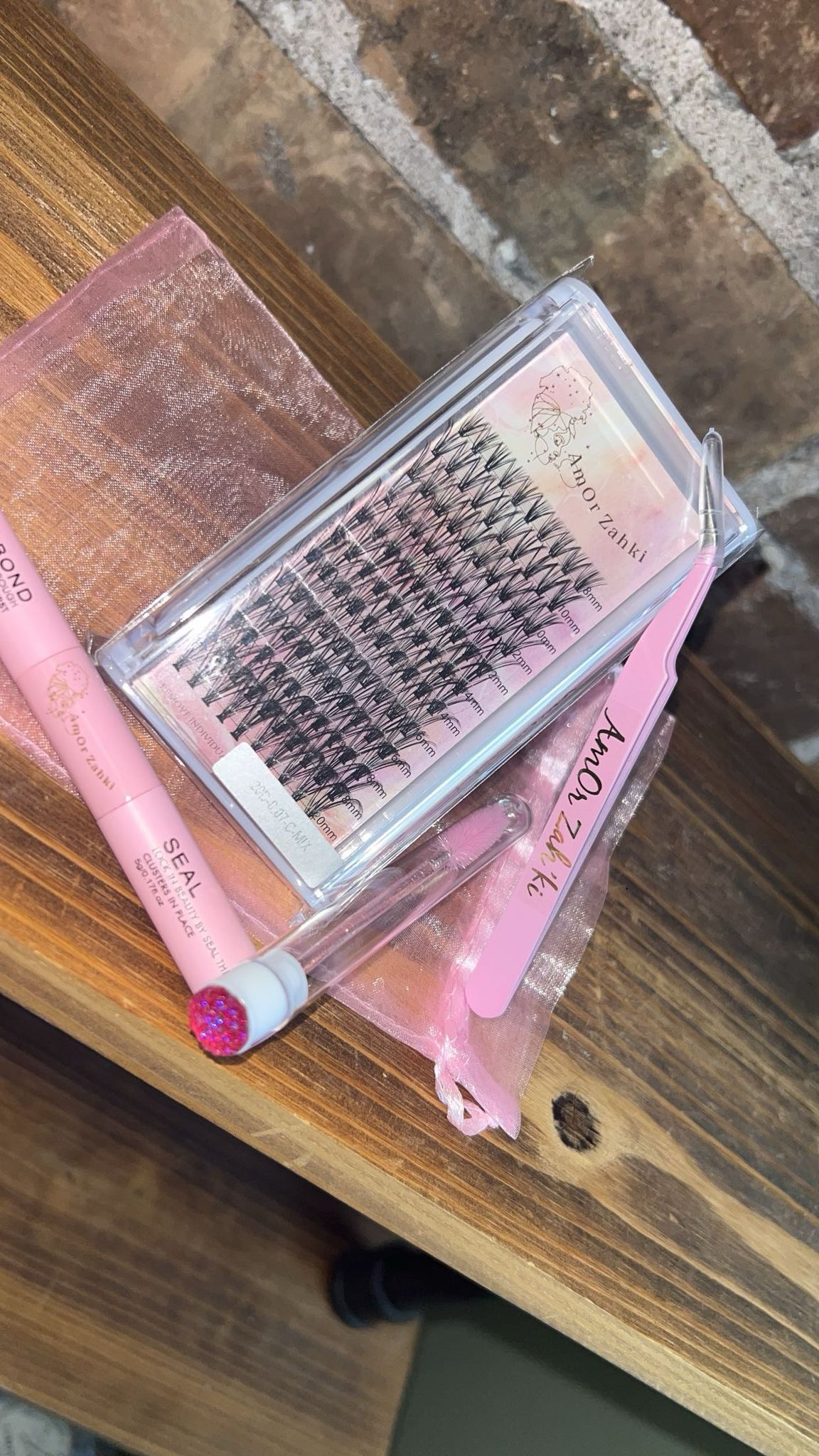 CLUSTER LASHES